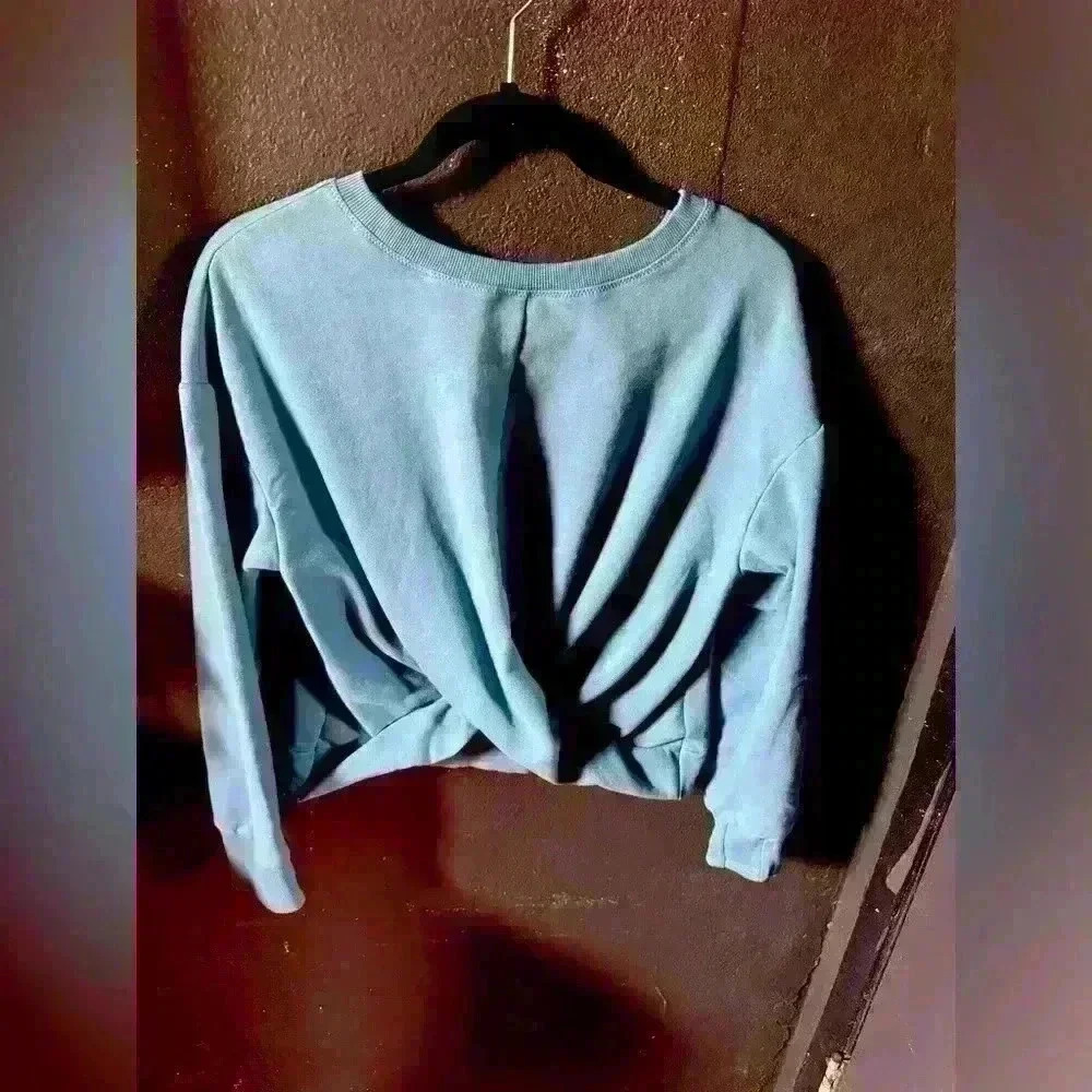 Girls Athleta Blue Twist Front Sweatshirt XXL